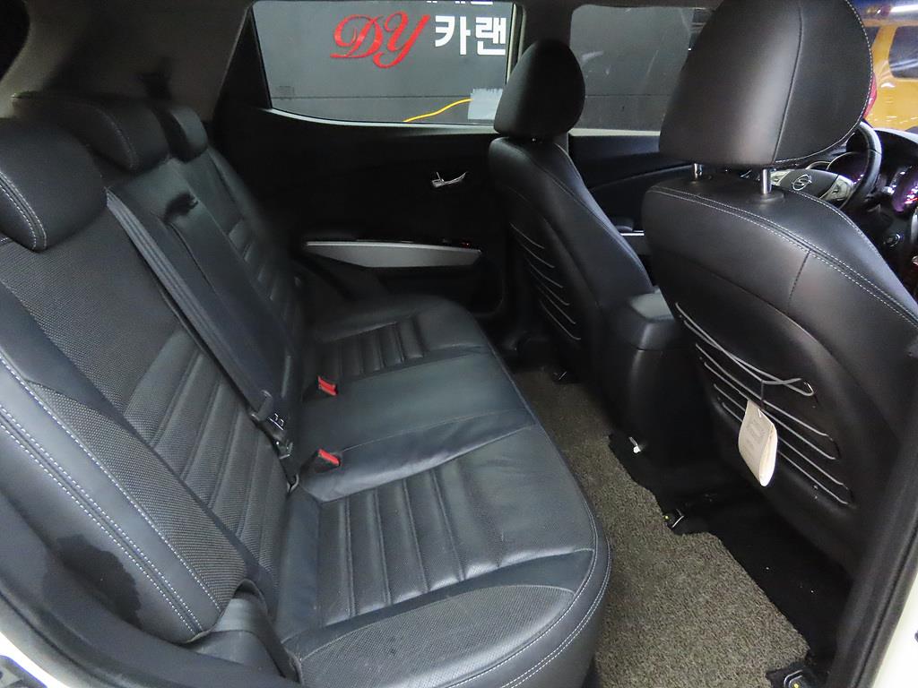 Ssangyong Tivoli - Vista 6