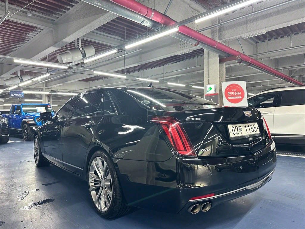 Cadillac CT6 - Vista 6