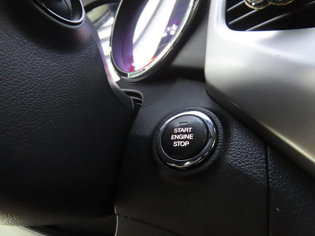 Ssangyong Tivoli 2015 Blanco - Importación desde Corea - HF Imports Iquique - Foto 14