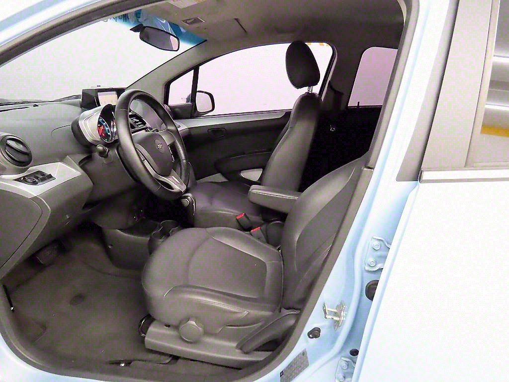 Chevrolet Spark - Vista 5