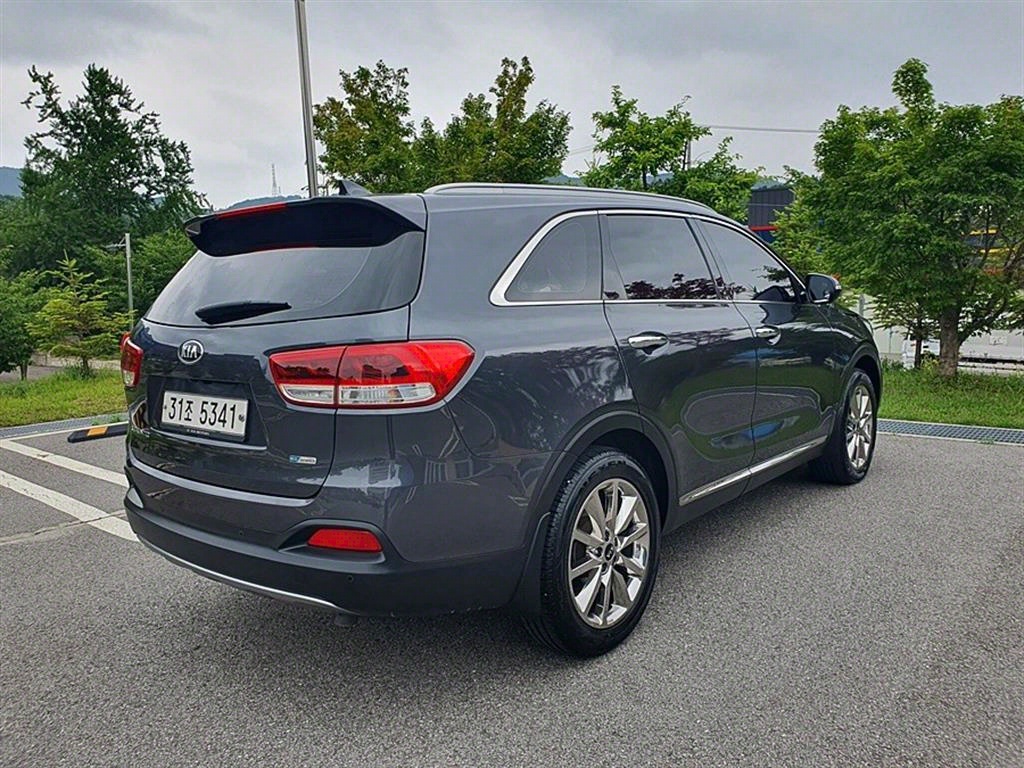 KIA Sorento - Vista 6