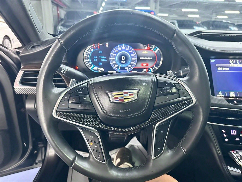 Cadillac CT6 - Vista 9