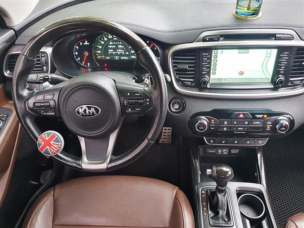 KIA Sorento - Vista 11
