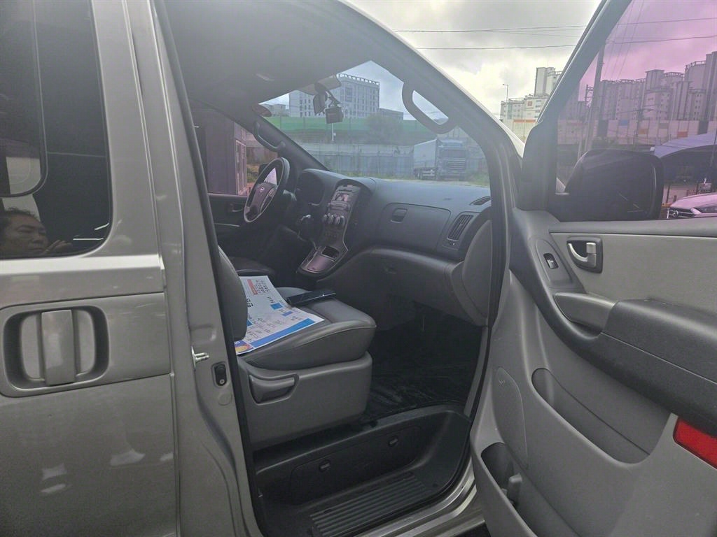 HYUNDAI Starex 2012 Gris - Importación desde Corea - HF Imports Iquique - Foto 16