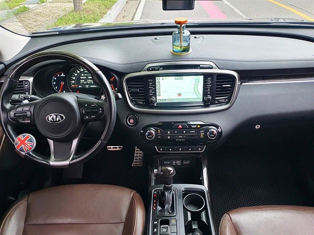 KIA Sorento - Vista 10