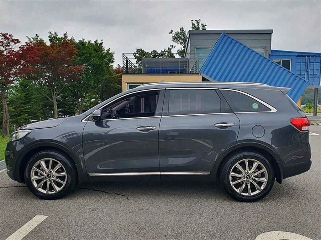 KIA Sorento - Vista 7