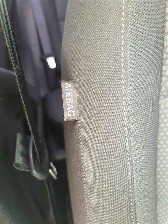 Volkswagen Golf - Vista 10