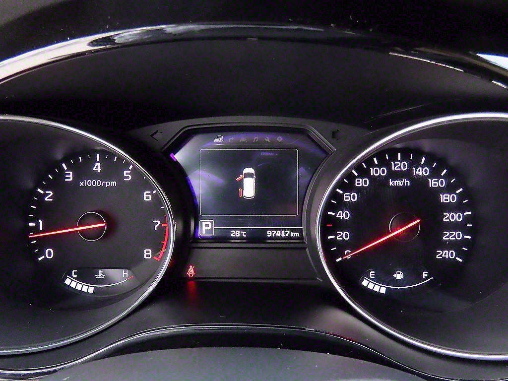 KIA Carnival - Vista 10