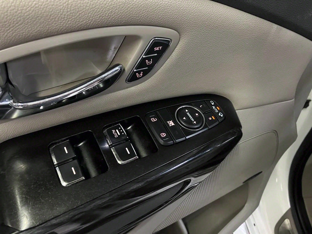 KIA Carnival 2016 Blanco - Importación desde Corea - HF Imports Iquique - Foto 15