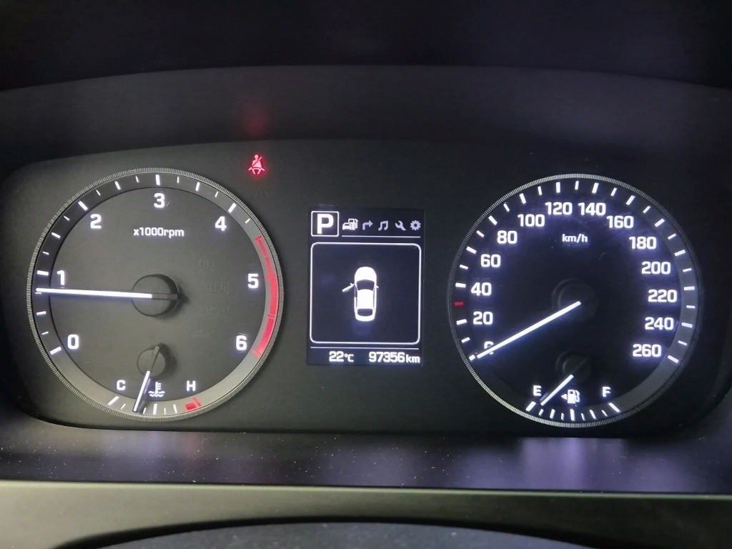 HYUNDAI Sonata - Vista 6