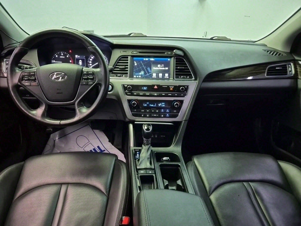 HYUNDAI Sonata - Vista 7