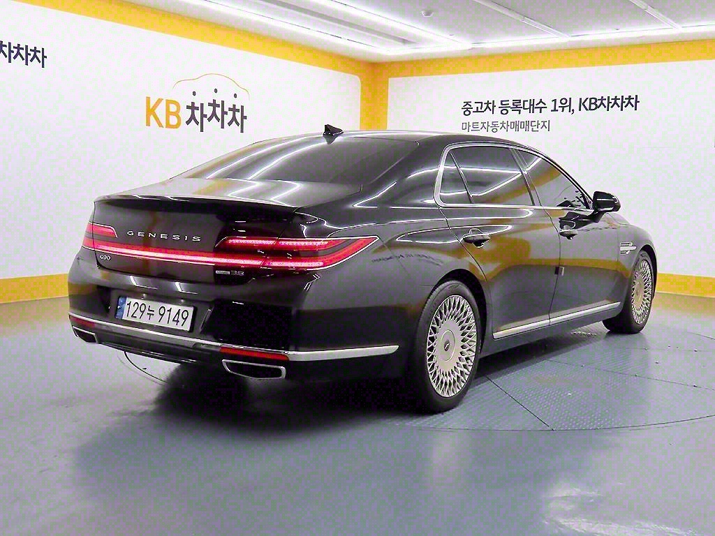 Genesis G90 - Vista 4