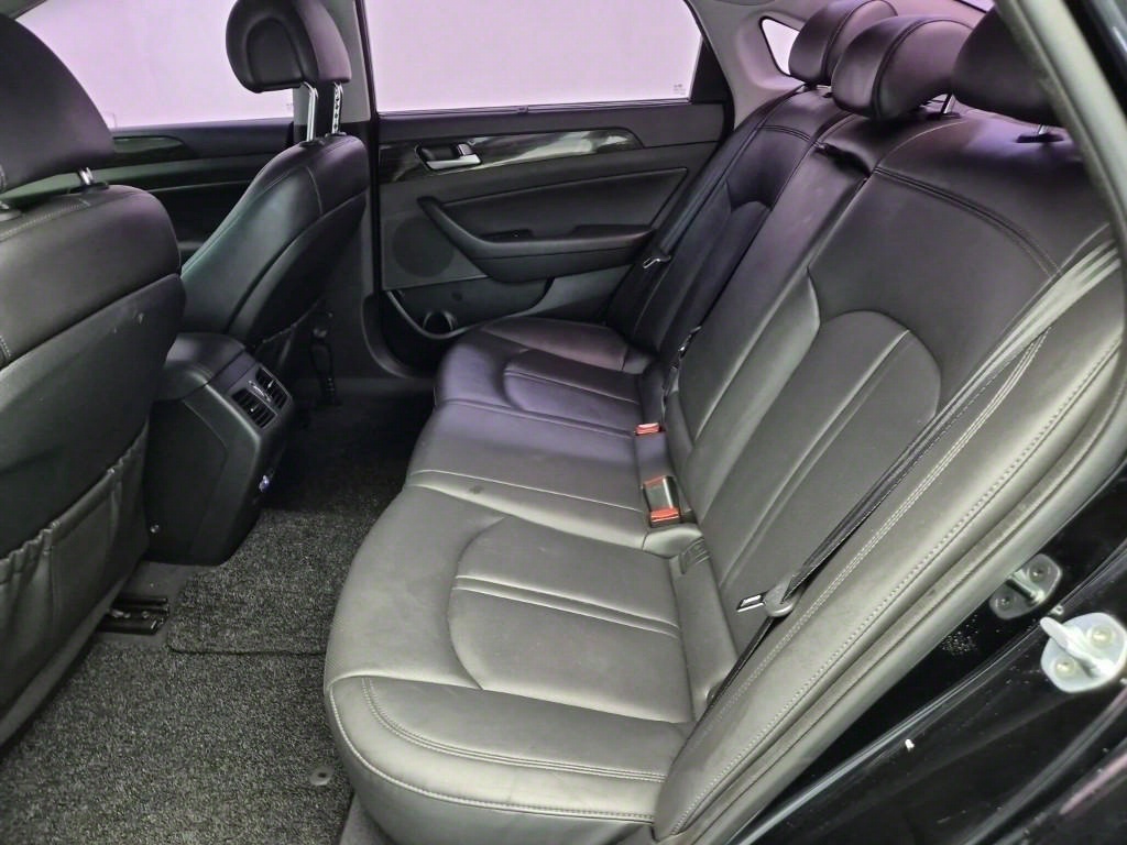 HYUNDAI Sonata - Vista 12