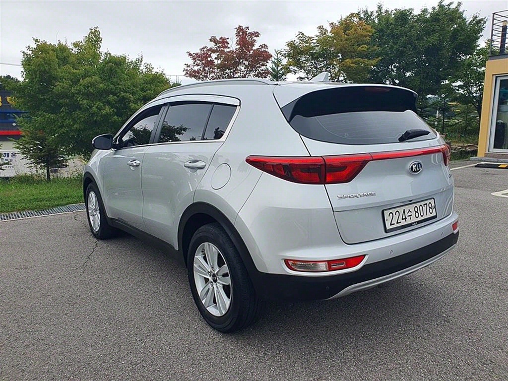 KIA Sportage - Vista 4