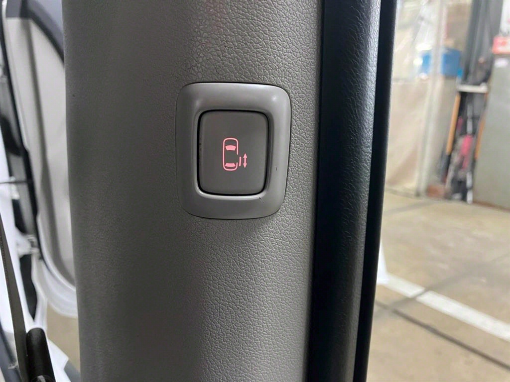 KIA Carnival 2016 Blanco - Importación desde Corea - HF Imports Iquique - Foto 13