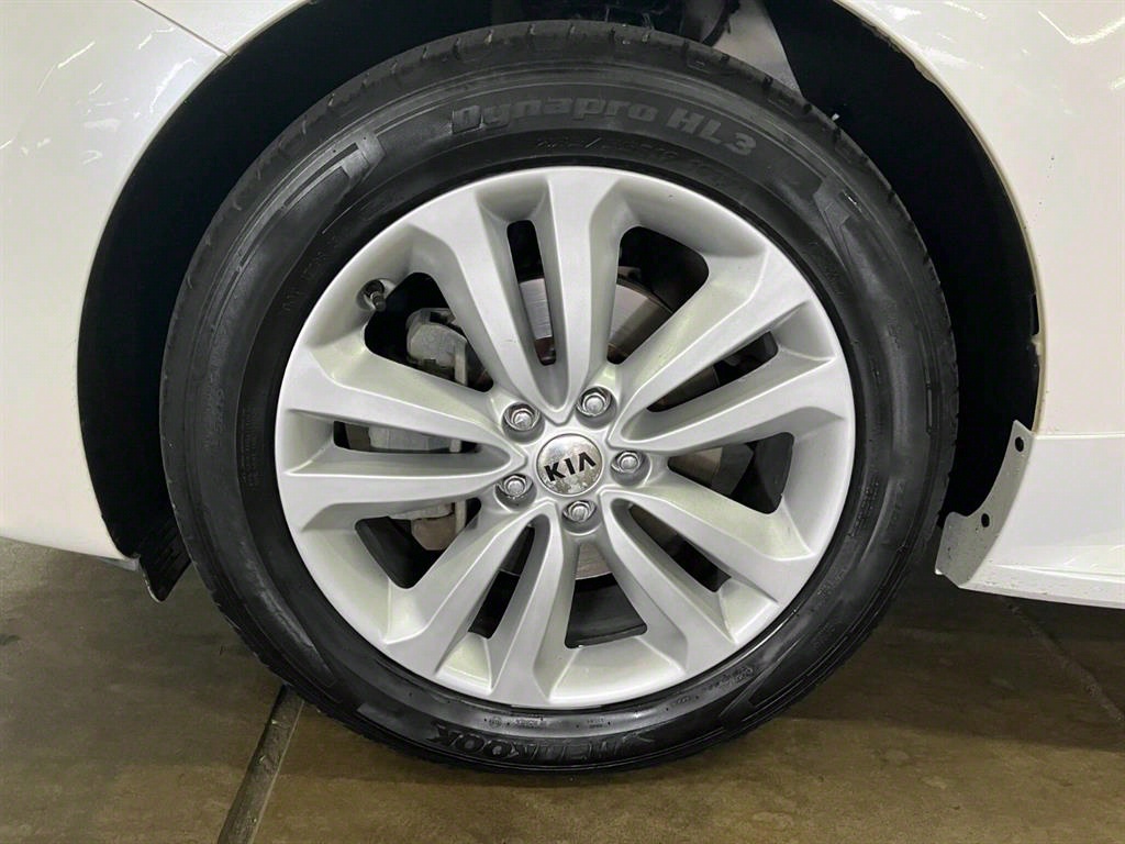 KIA Carnival - Vista 5