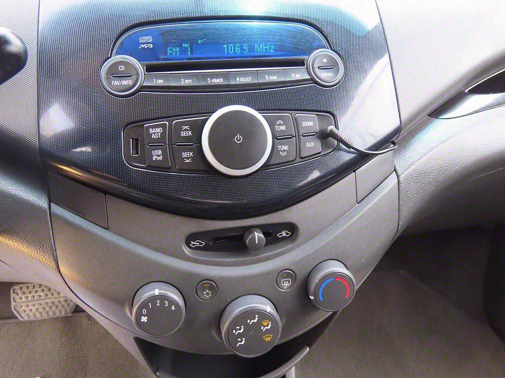 Chevrolet Spark - Vista 11