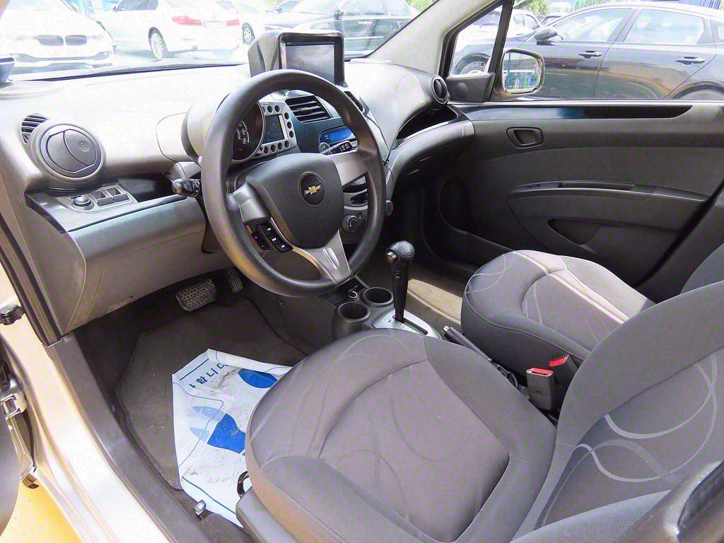 Chevrolet Spark - Vista 6