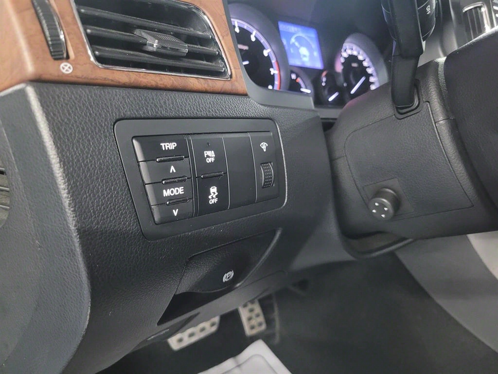 Ssangyong Chairman - Vista 8