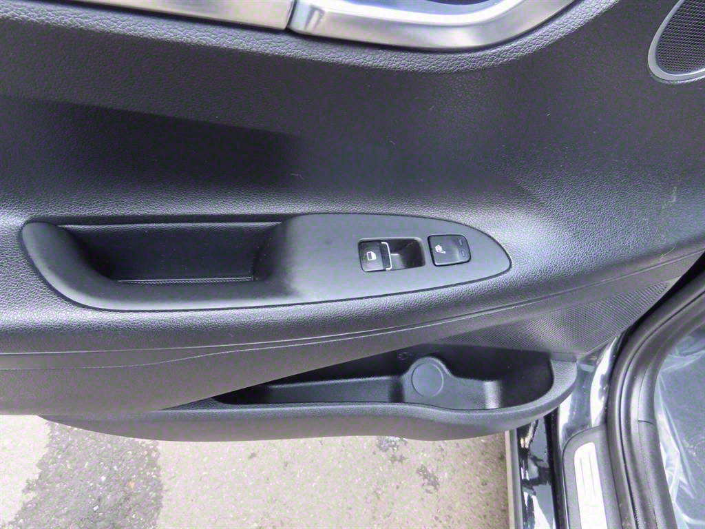 HYUNDAI Grandeur - Vista 11