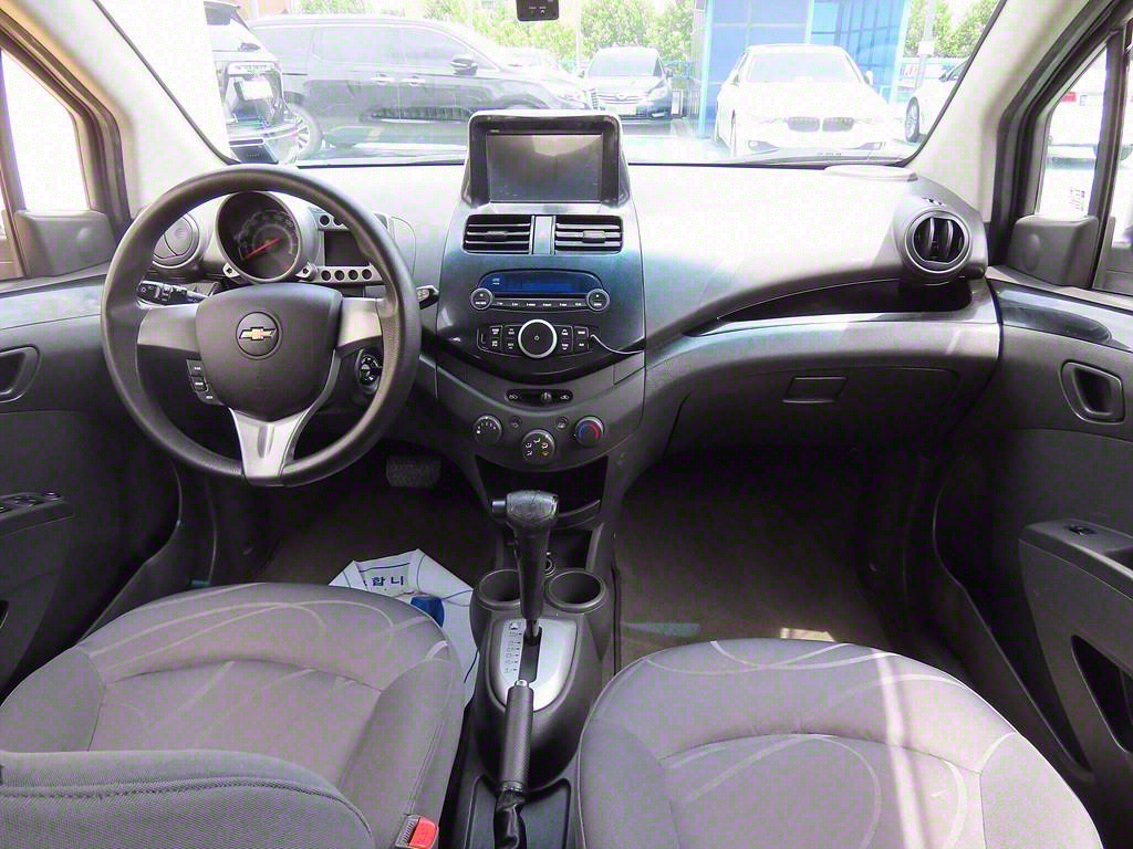 Chevrolet Spark - Vista 5