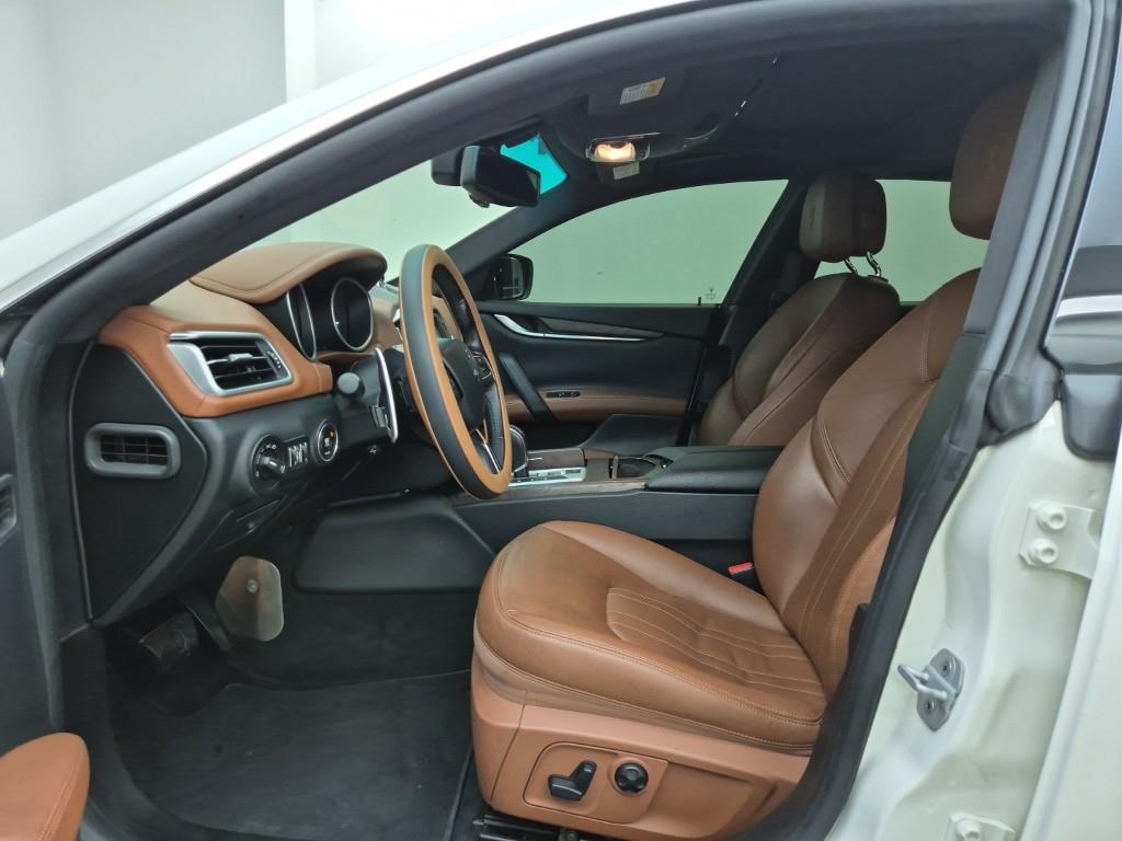 Maserati Ghibli - Vista 11