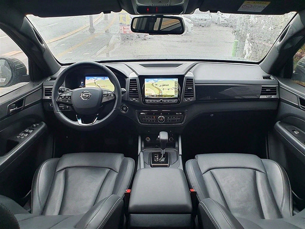 Ssangyong Rexton - Vista 10