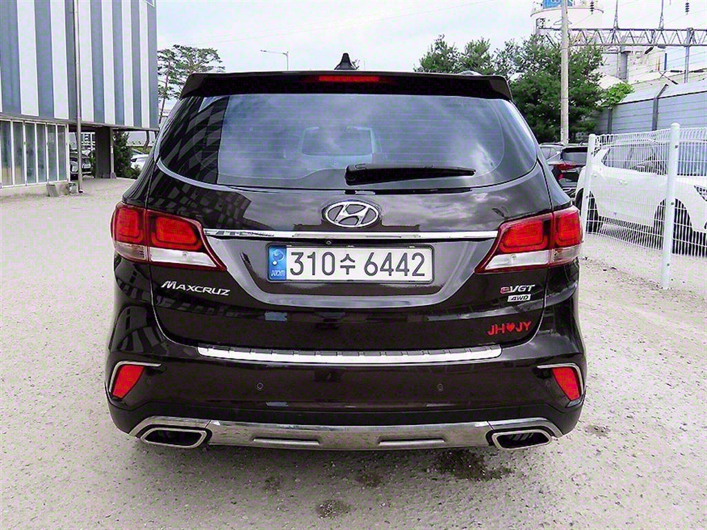 HYUNDAI Maxcruz - Vista 4