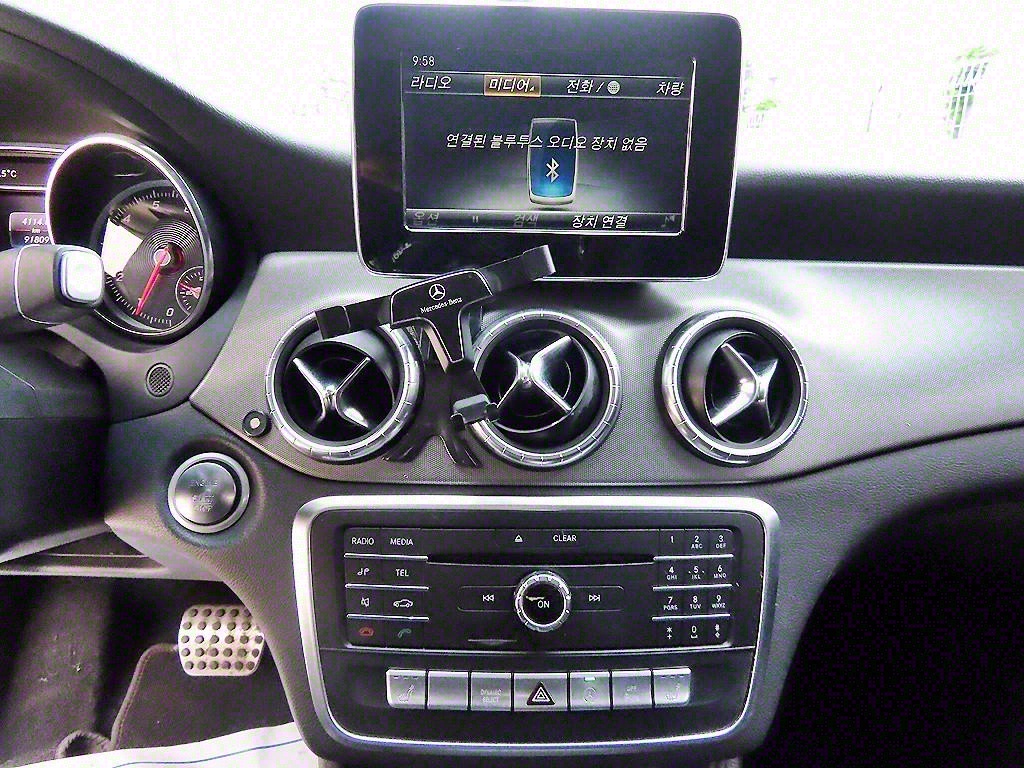 Mercedes Benz CLA Class 2018 Blanco - Importación desde Corea - HF Imports Iquique - Foto 15