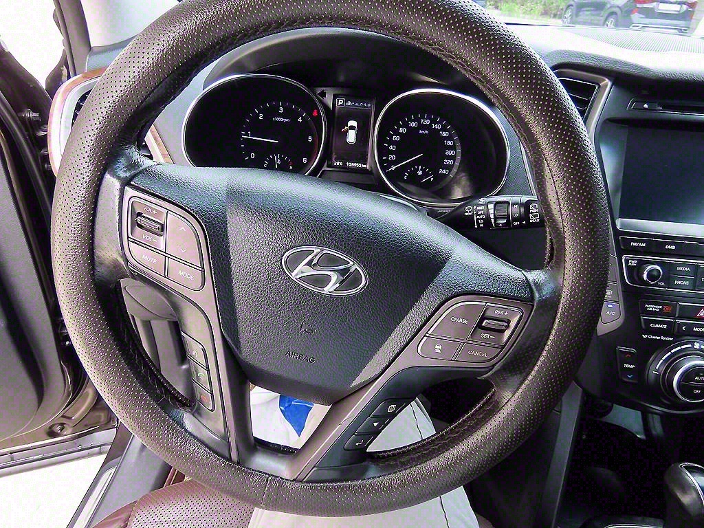 HYUNDAI Maxcruz - Vista 8