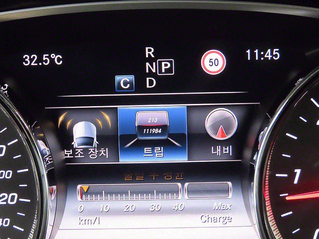 Mercedes Benz E class - Vista 11