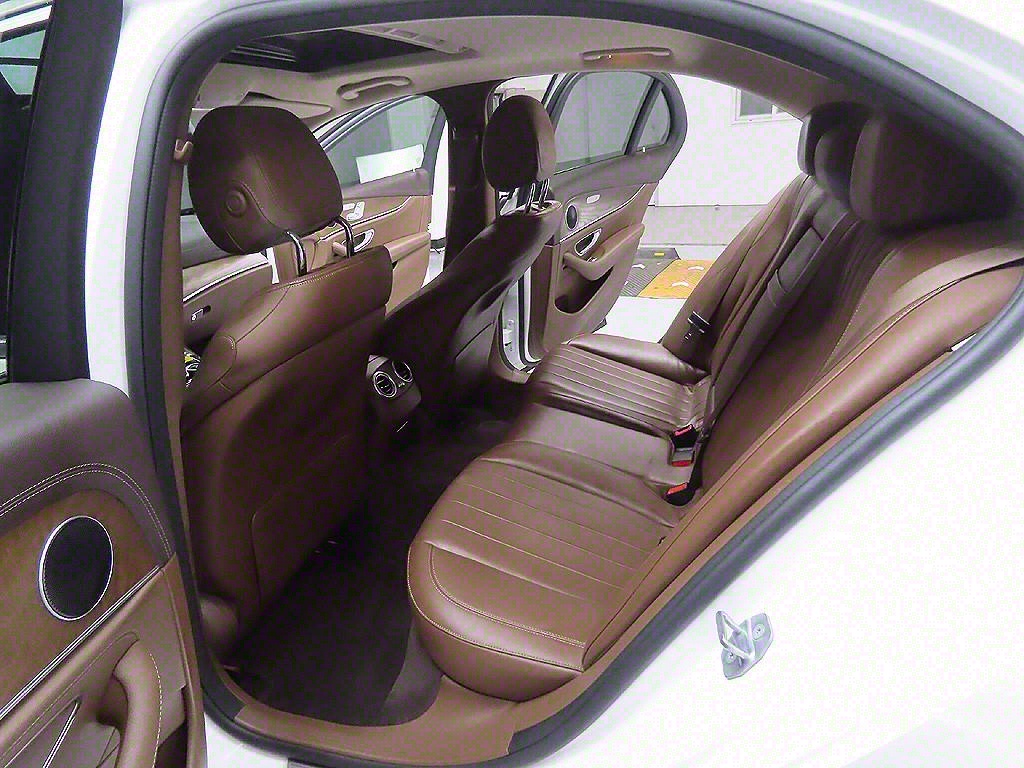 Mercedes Benz E class 2018 Blanco - Importación desde Corea - HF Imports Iquique - Foto 8