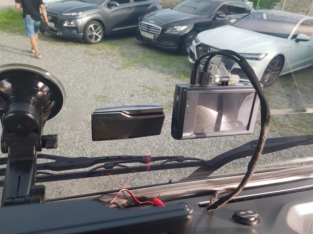 medium and large cargo truck - Vista 12