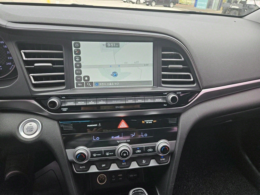 HYUNDAI Avante - Vista 7