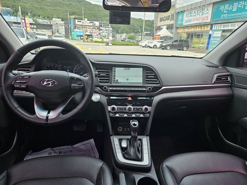 HYUNDAI Avante 2019 Blanco - Importación desde Corea - HF Imports Iquique - Foto 14