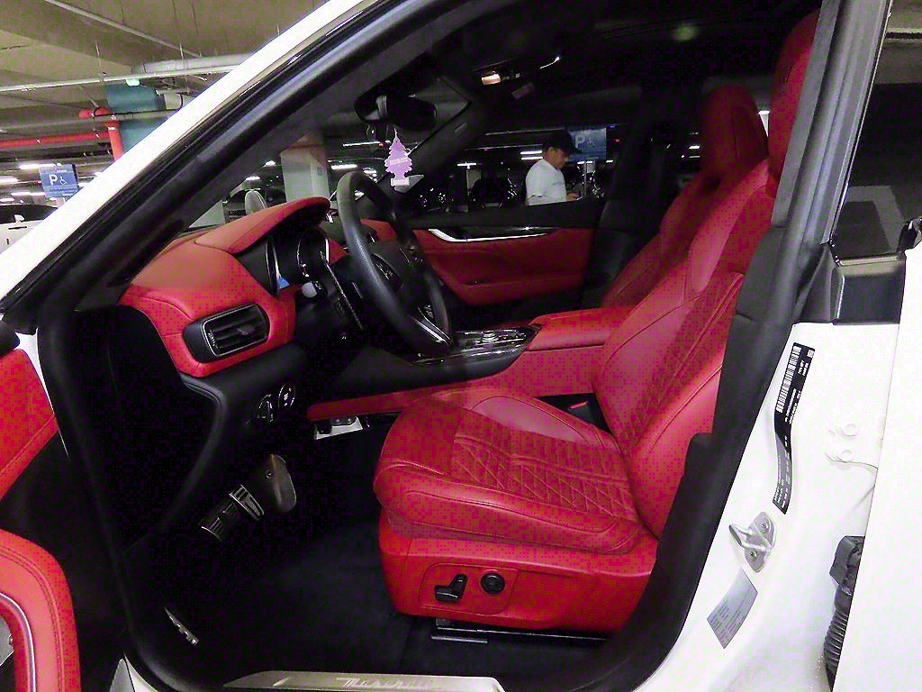 Maserati Levante - Vista 6