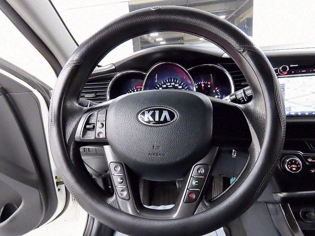 KIA K5 - Vista 9