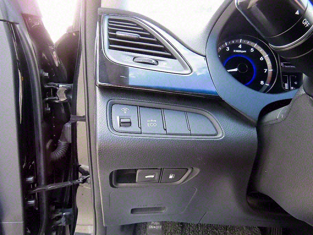 HYUNDAI Grandeur - Vista 12