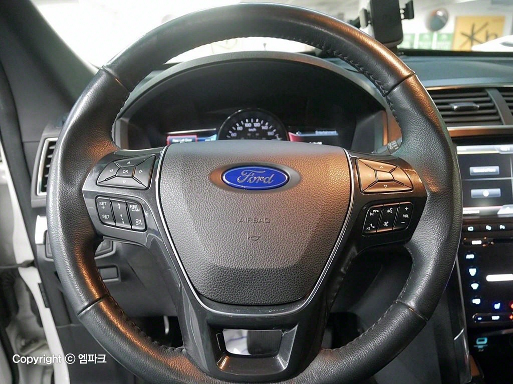 Ford Explorer - Vista 7