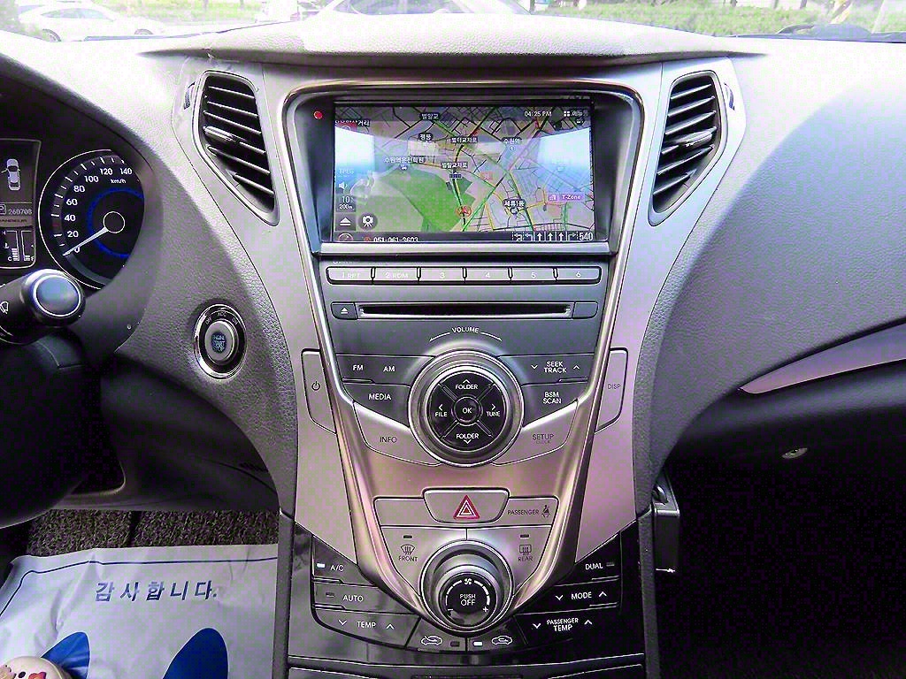 HYUNDAI Grandeur 2012 Negro - Importación desde Corea - HF Imports Iquique - Foto 13