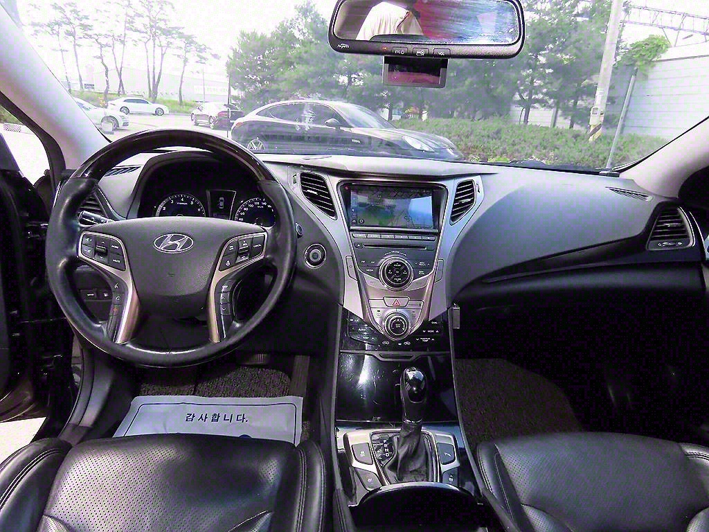 HYUNDAI Grandeur - Vista 7