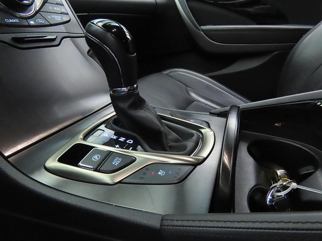 HYUNDAI Grandeur - Vista 11