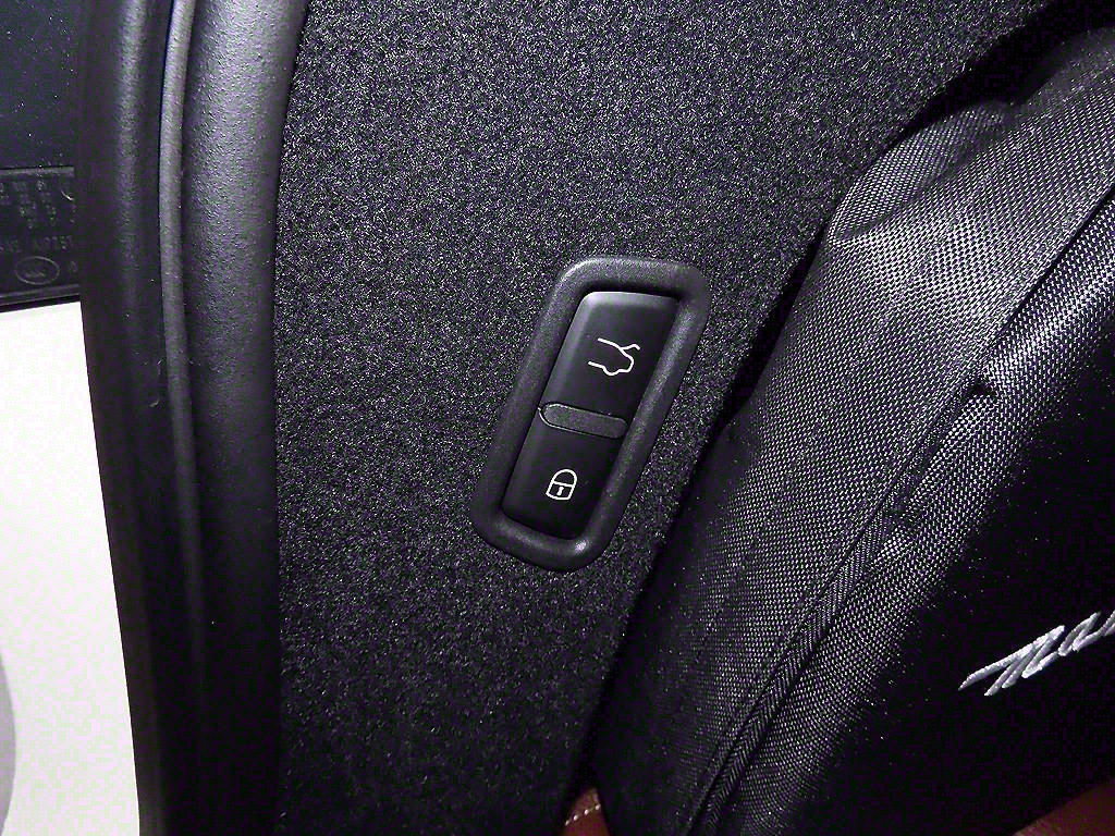 Maserati Levante 2021 Blanco - Importación desde Corea - HF Imports Iquique - Foto 15