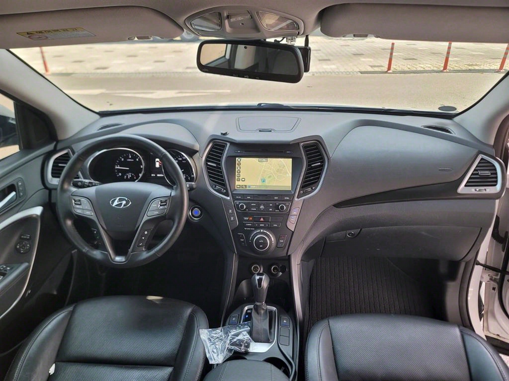 HYUNDAI Santa Fe - Vista 6