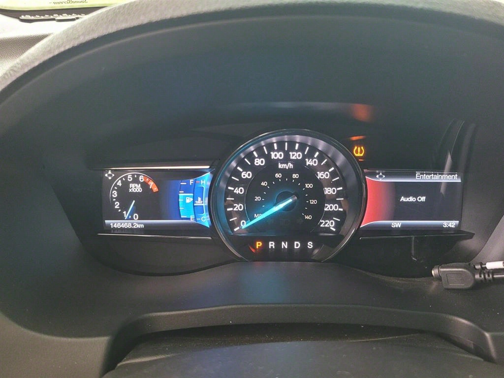 Ford Explorer - Vista 6