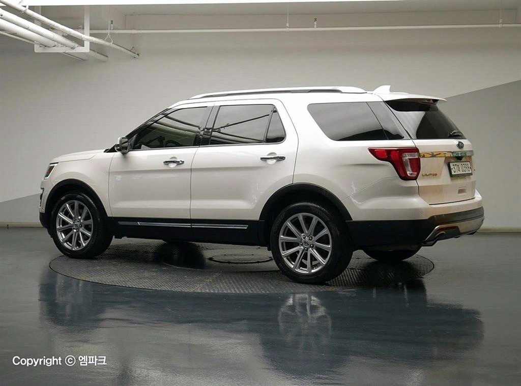 Ford Explorer - Vista 4