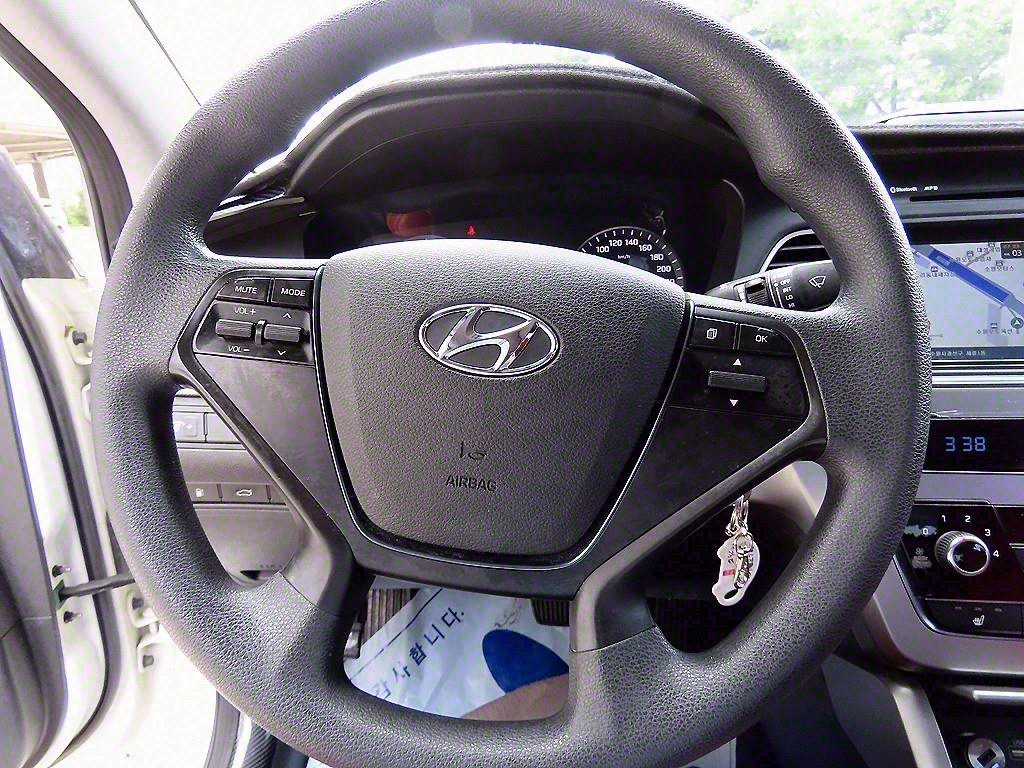 HYUNDAI Sonata - Vista 8