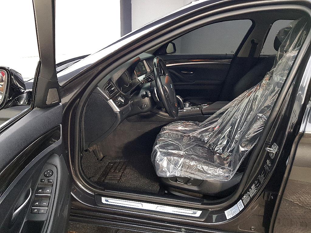 BMW 5 Series - Vista 8