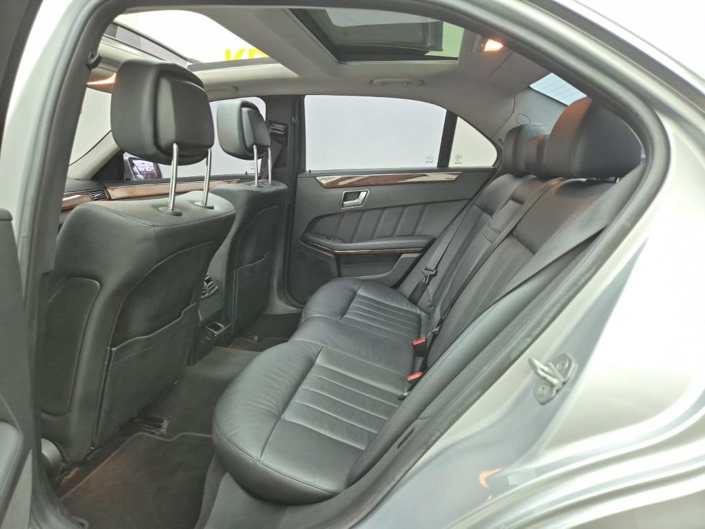 Mercedes Benz E class - Vista 12