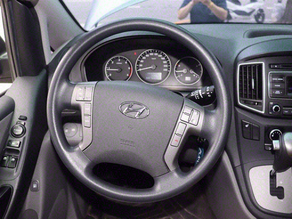 HYUNDAI Starex 2017 Gris - Importación desde Corea - HF Imports Iquique - Foto 9